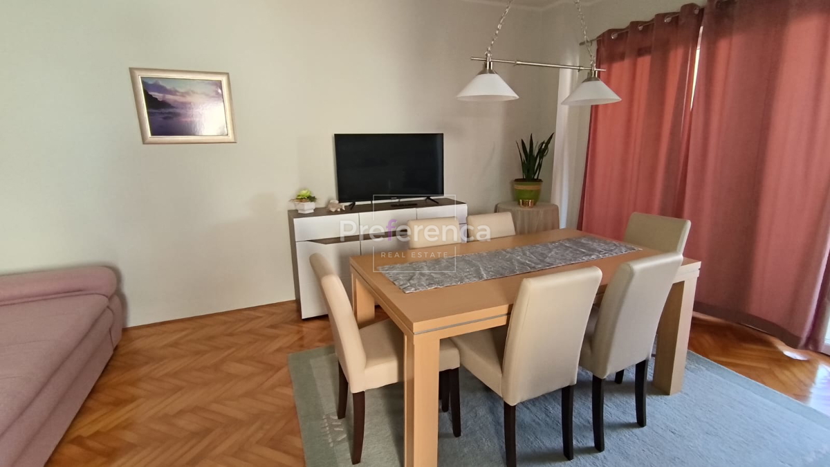Novalja - hiša z apartmaji