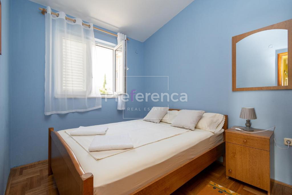Novalja - hiša z apartmaji
