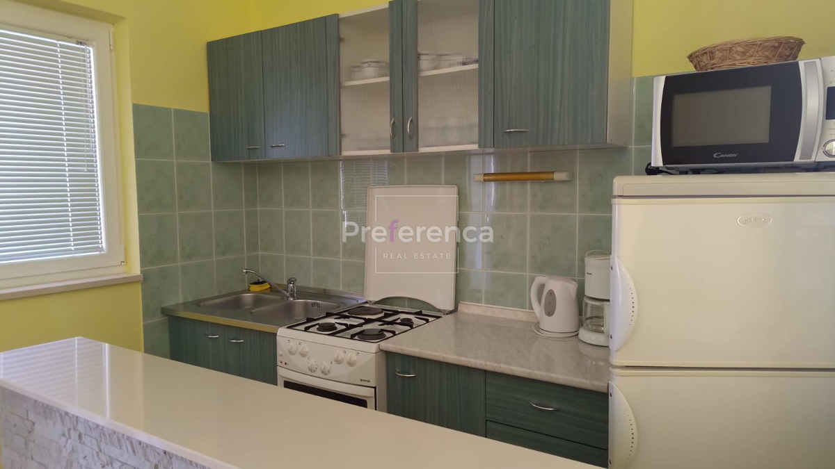 Novalja - hiša z apartmaji