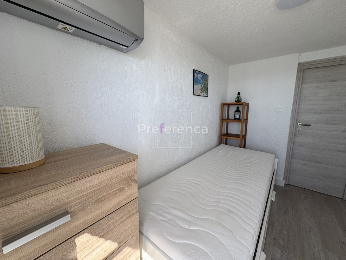 Kustići - vrstna hiša s 4 enotami