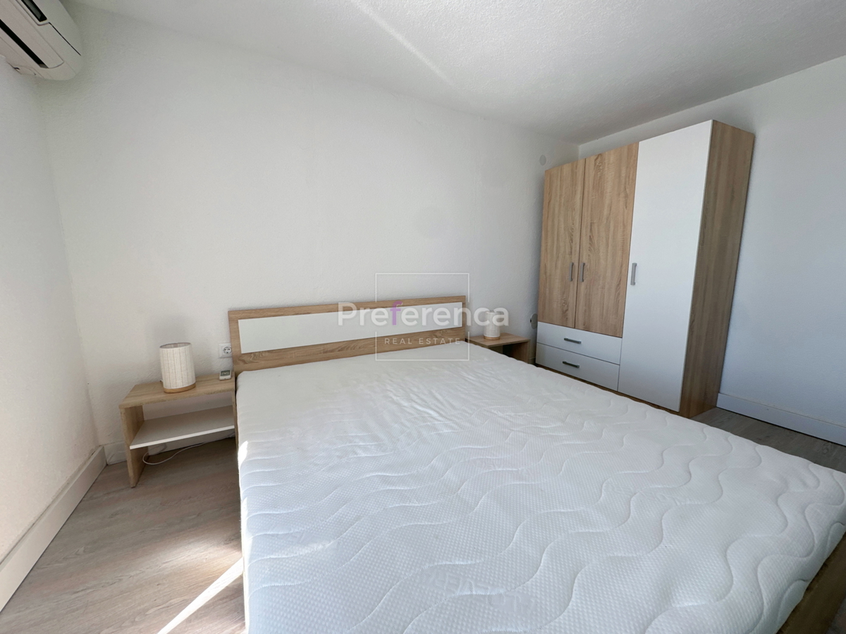 Kustići - vrstna hiša s 4 enotami