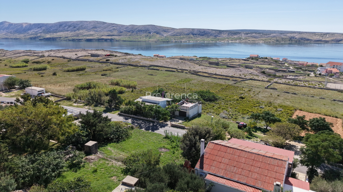 Kustići - vrstna hiša s 4 enotami