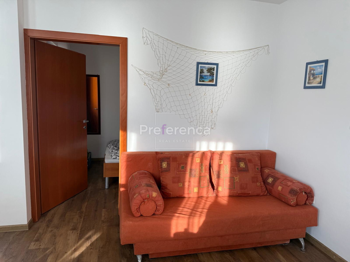 Stara Novalja - enosobno stanovanje v prvem redu ob morju