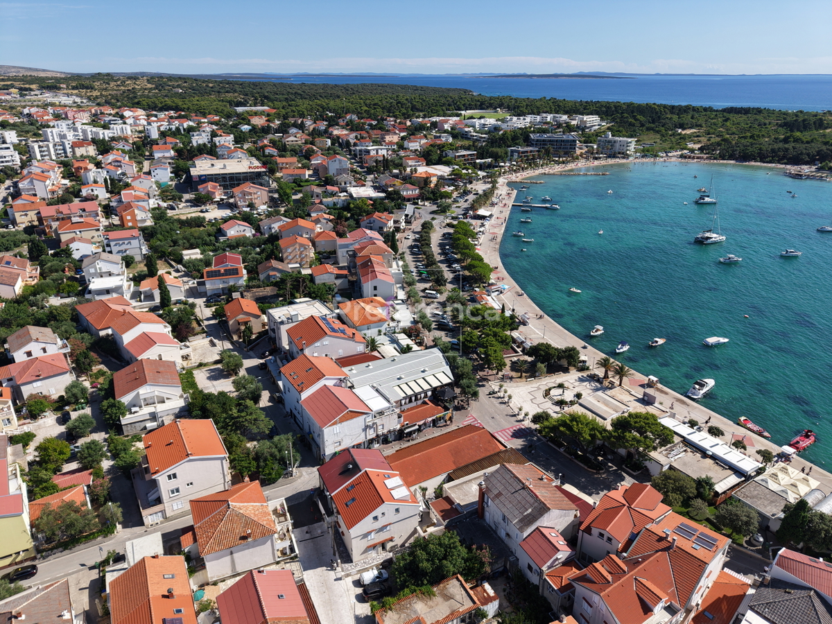 Novalja - gradbeno zemljišče blizu centra