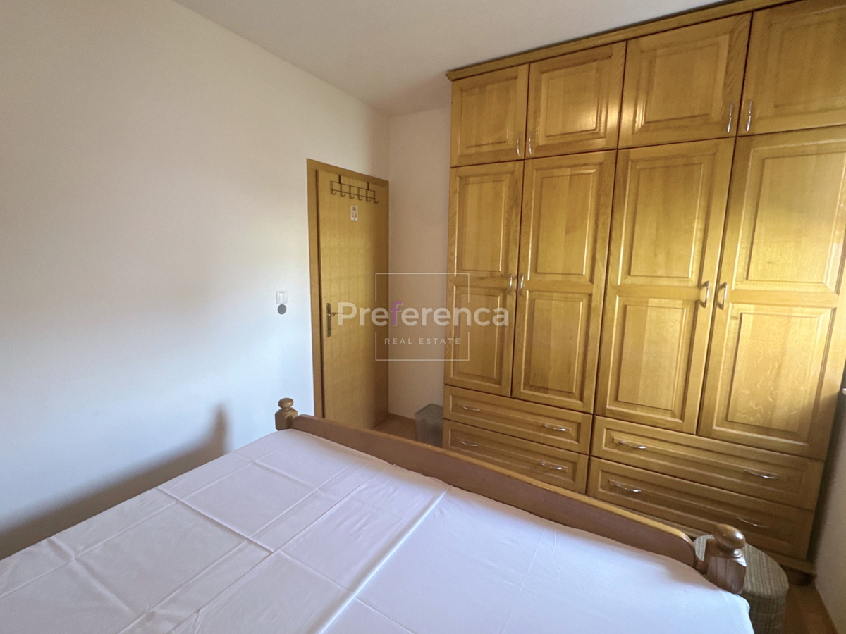 Stara Novalja - dvosobno stanovanje PRVO NADSTROPJE - bližina morja