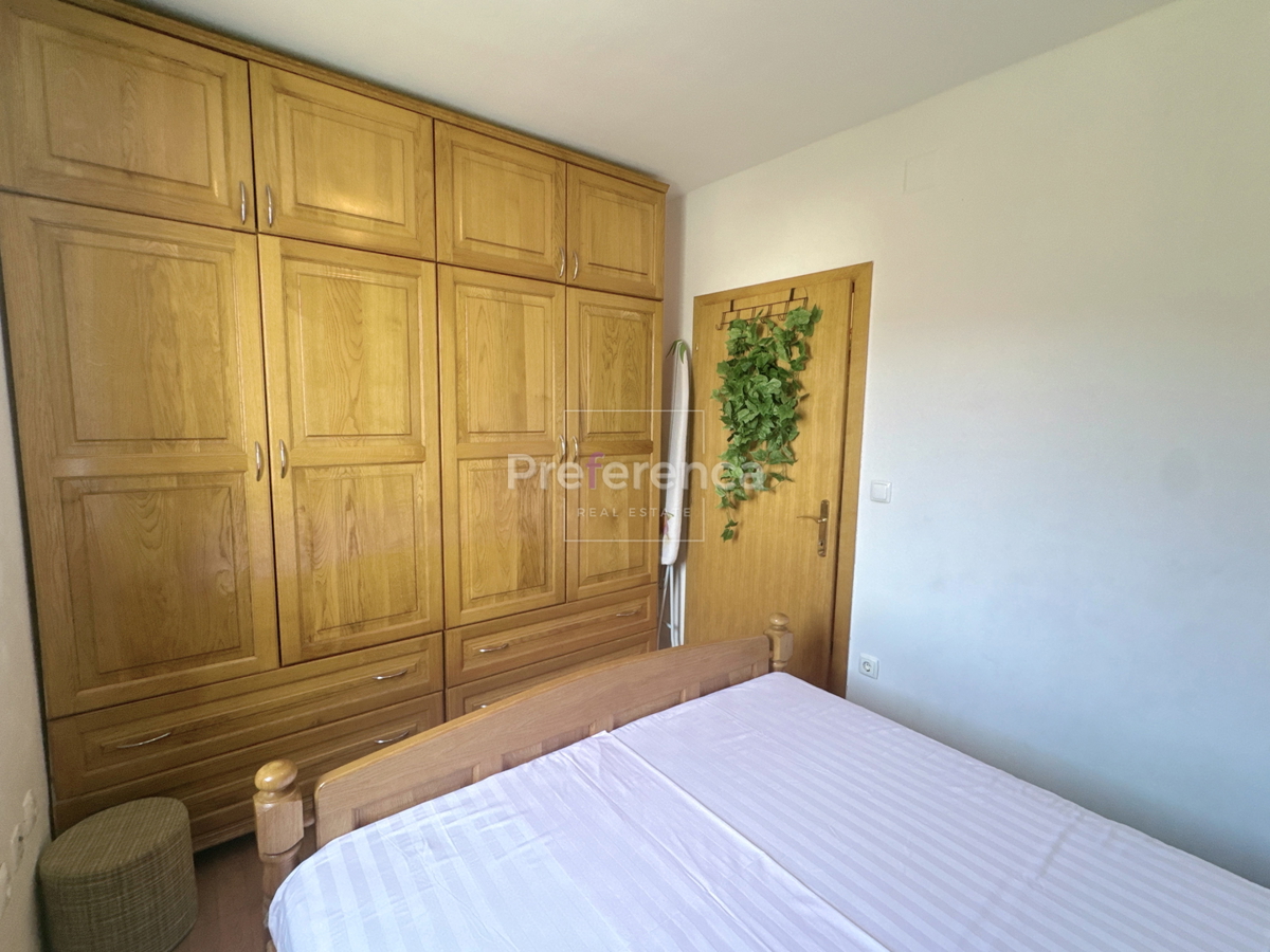 Stara Novalja - dvosobno stanovanje PRVO NADSTROPJE - bližina morja