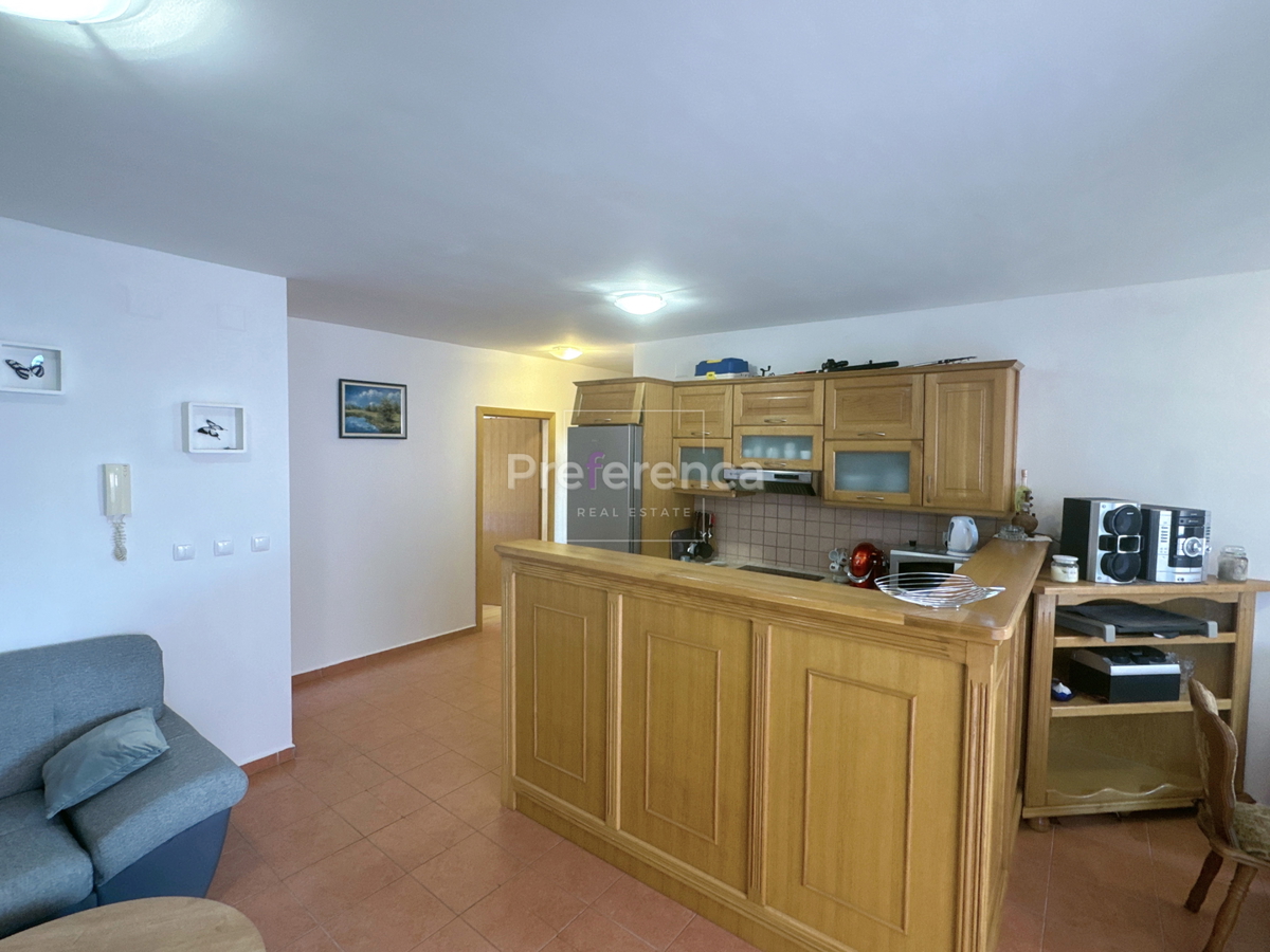 Stara Novalja - dvosobno stanovanje PRVO NADSTROPJE - bližina morja