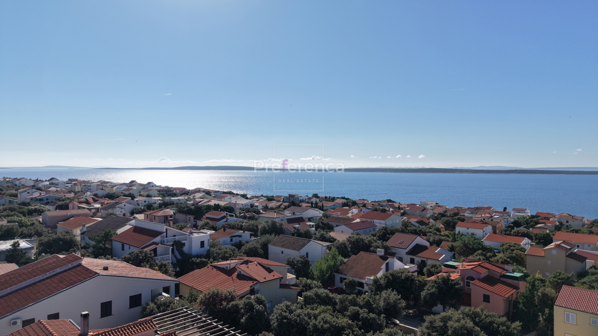 Mandre - zemljišče prvi vrsti ob morju T2 ZONA