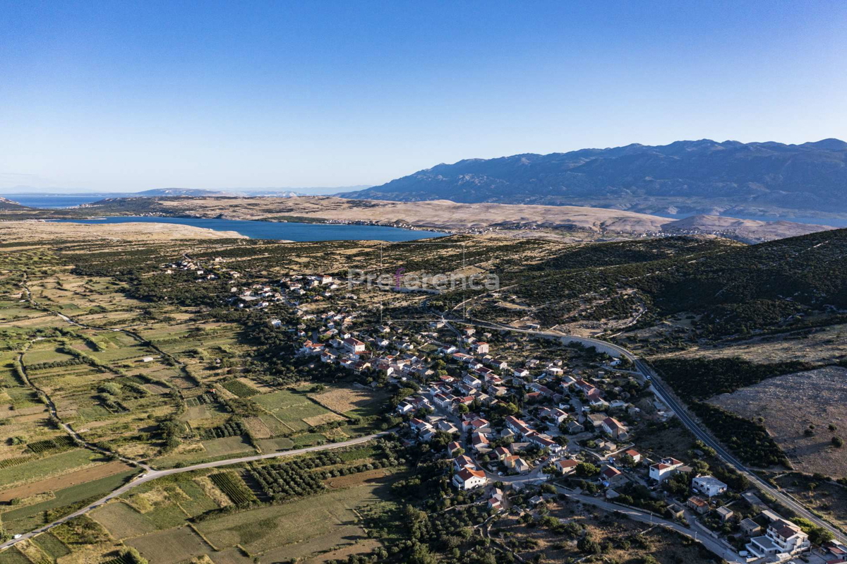 Kolan - gradbeno zemljišče 4900 m2