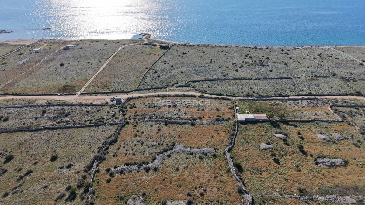 Povljana - kmetijsko zemljišče - DRUGI VRSTNI RED