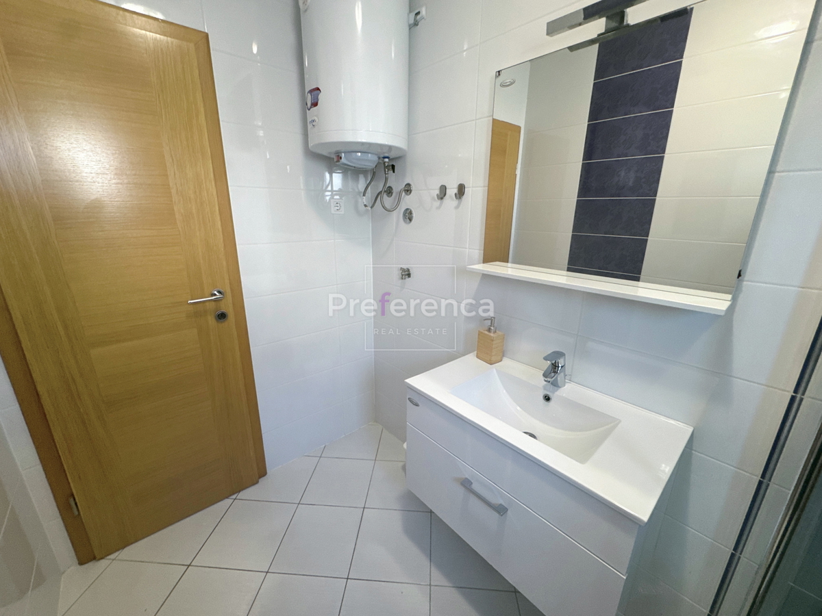 Novalja - dvosobno stanovanje v prvem nadstropju