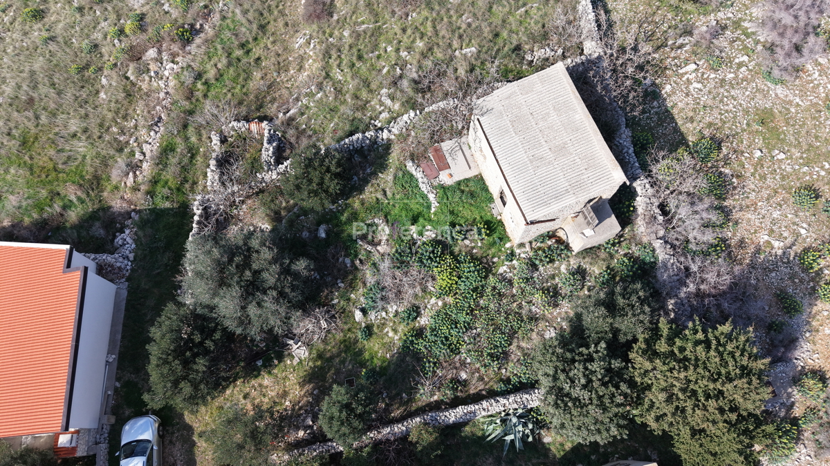 Kolan - gradbeno zemljišče z dovoljenjem