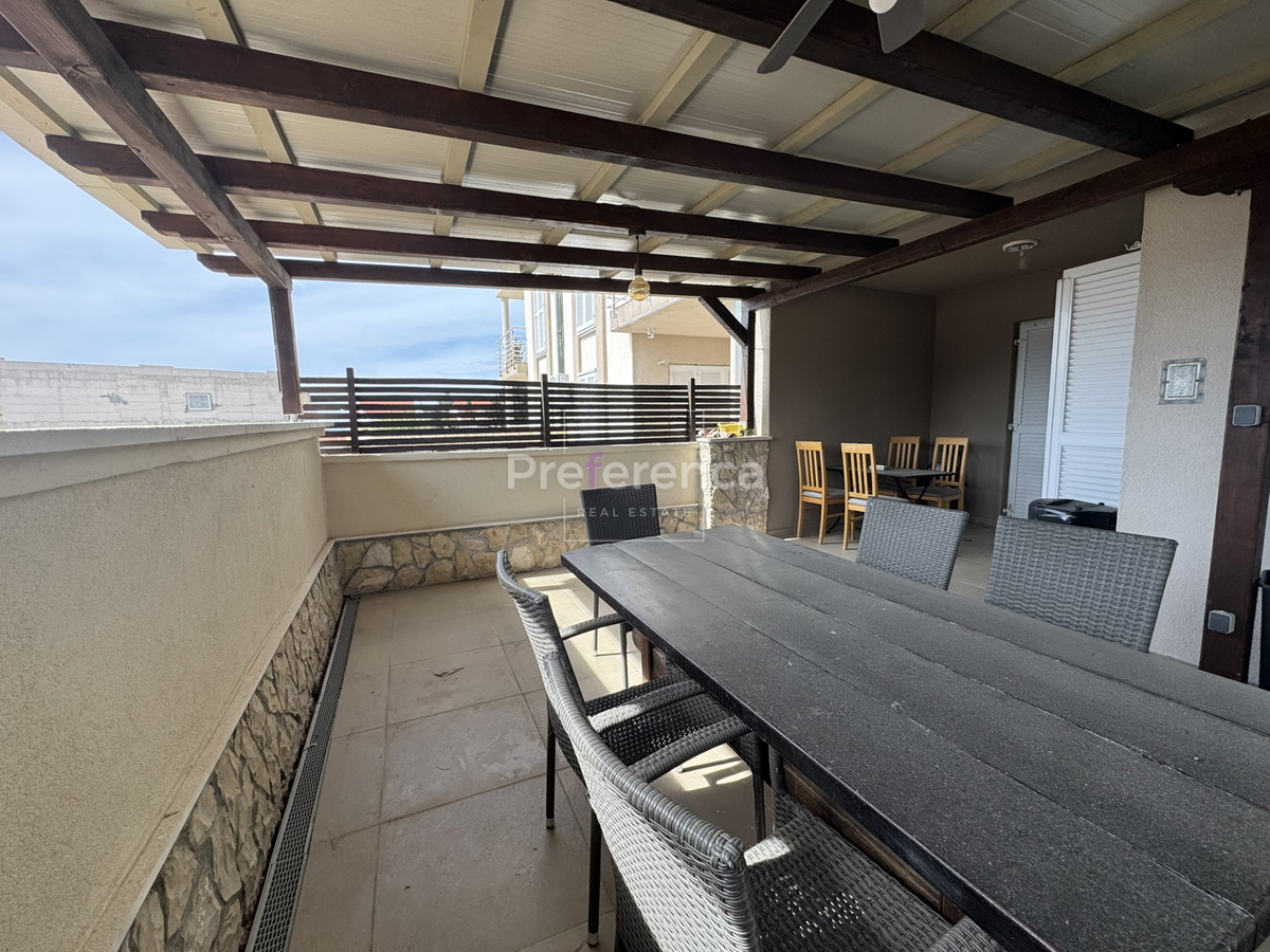 Novalja - dvosobno stanovanje v pritličju