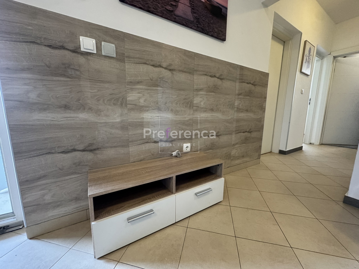 Novalja - dvosobno stanovanje v pritličju