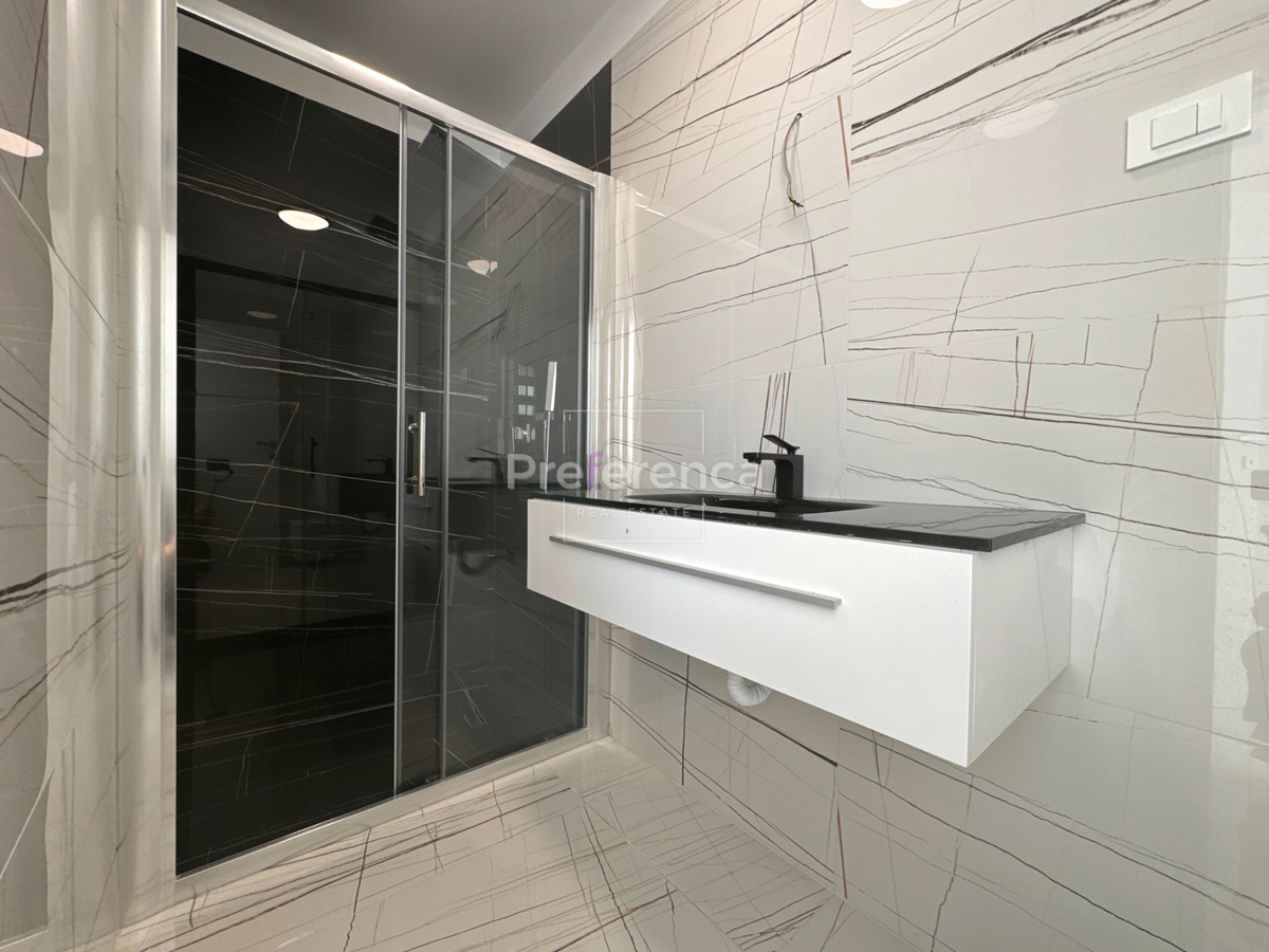 Novalja - dvosobni apartma z vrtom