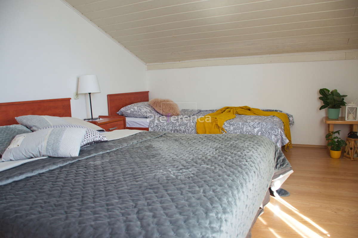 Zubovići - dvosobno stanovanje v bližini plaže