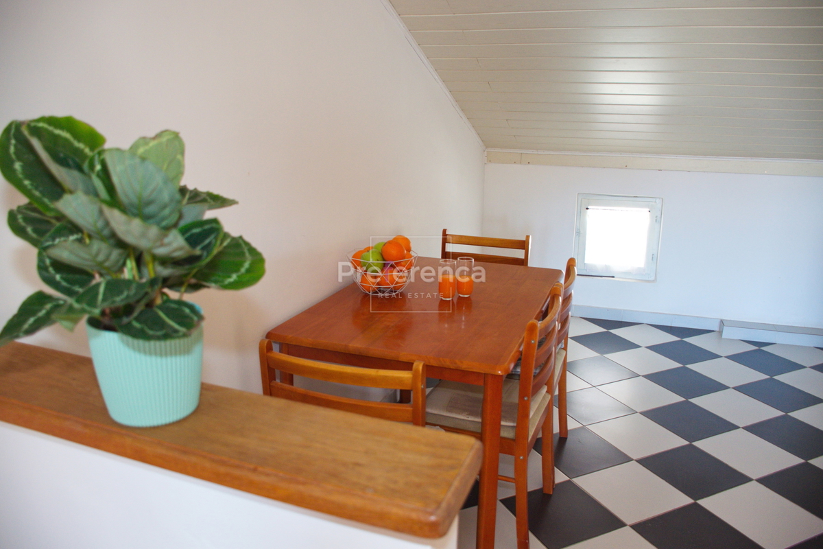 Zubovići - dvosobno stanovanje v bližini plaže