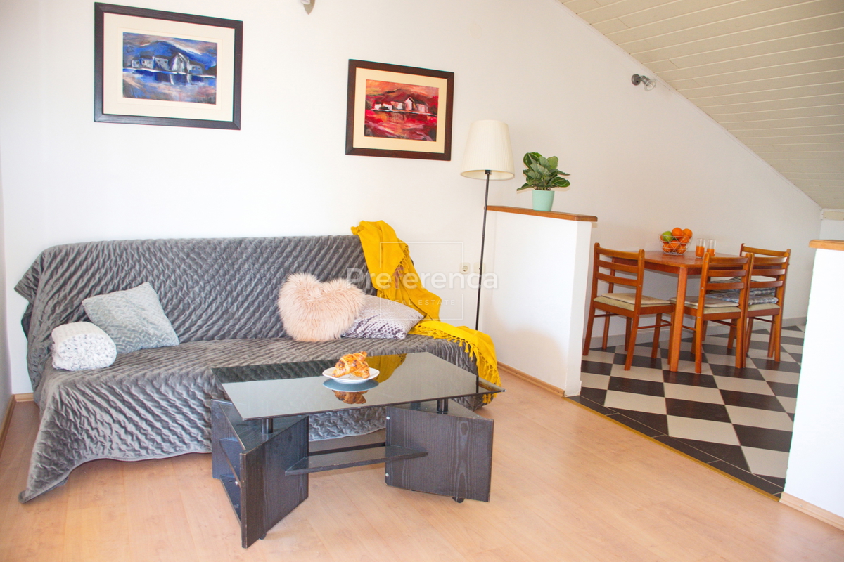 Zubovići - dvosobno stanovanje v bližini plaže