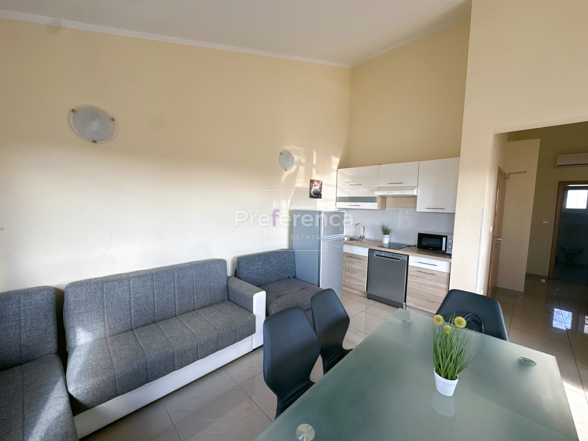 Novalja - dvosobno stanovanje v drugem nadstropju