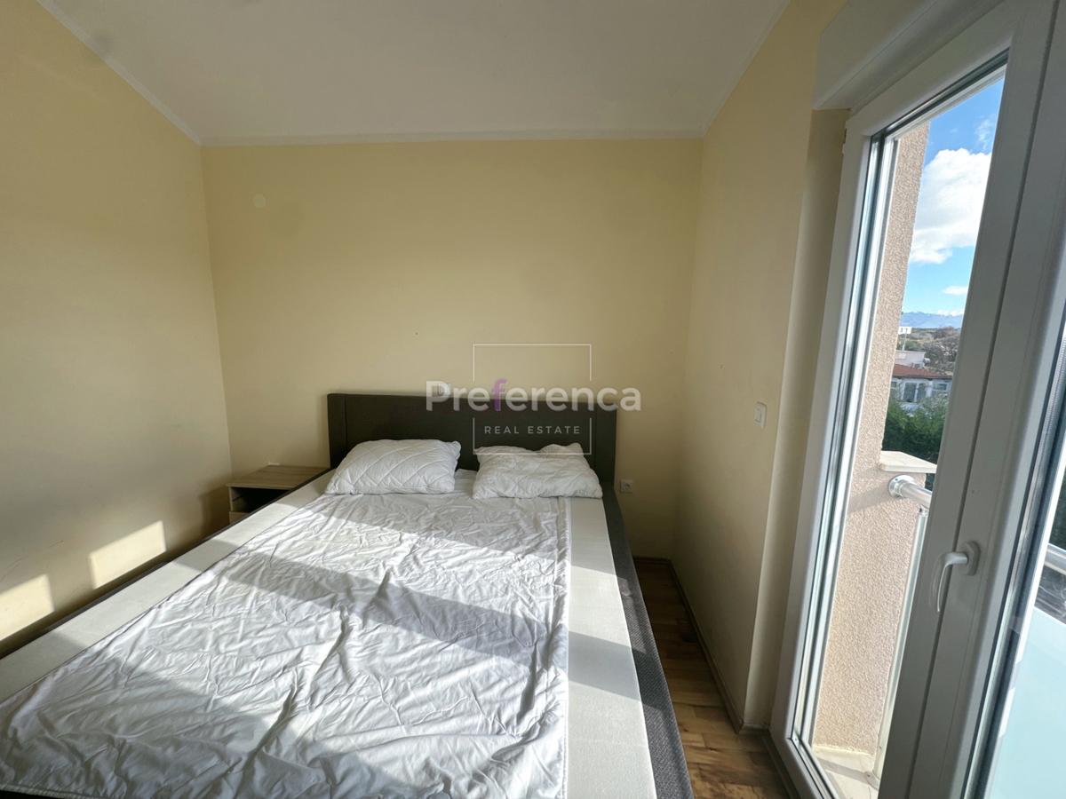 Novalja - dvosobno stanovanje v drugem nadstropju