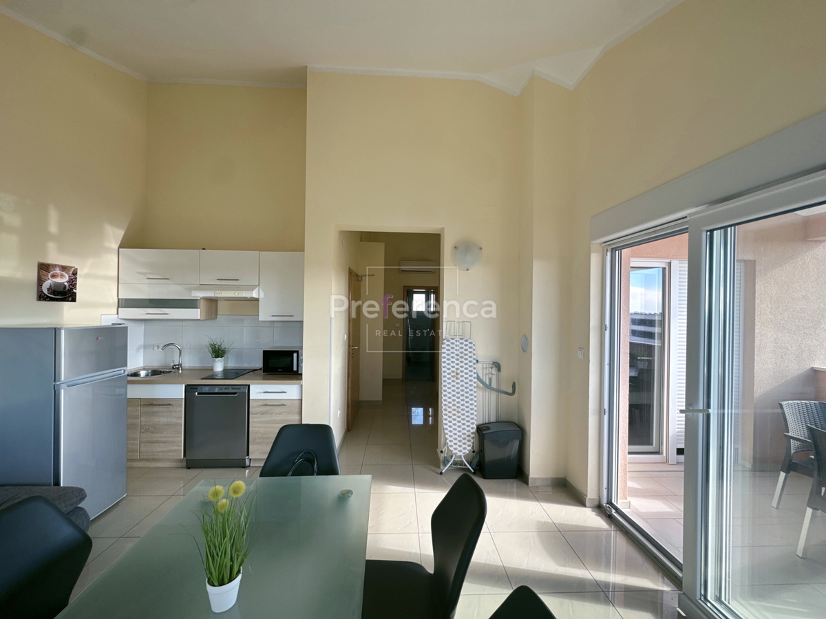 Novalja - dvosobno stanovanje v drugem nadstropju