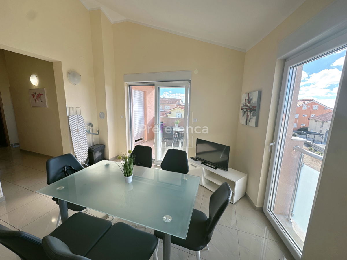 Novalja - dvosobno stanovanje v drugem nadstropju