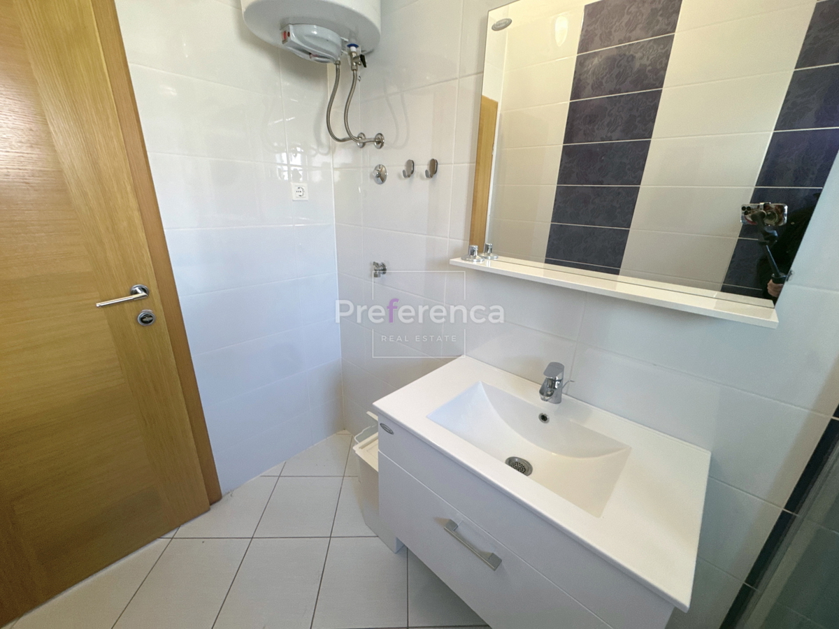 Novalja - dvosobno stanovanje v drugem nadstropju