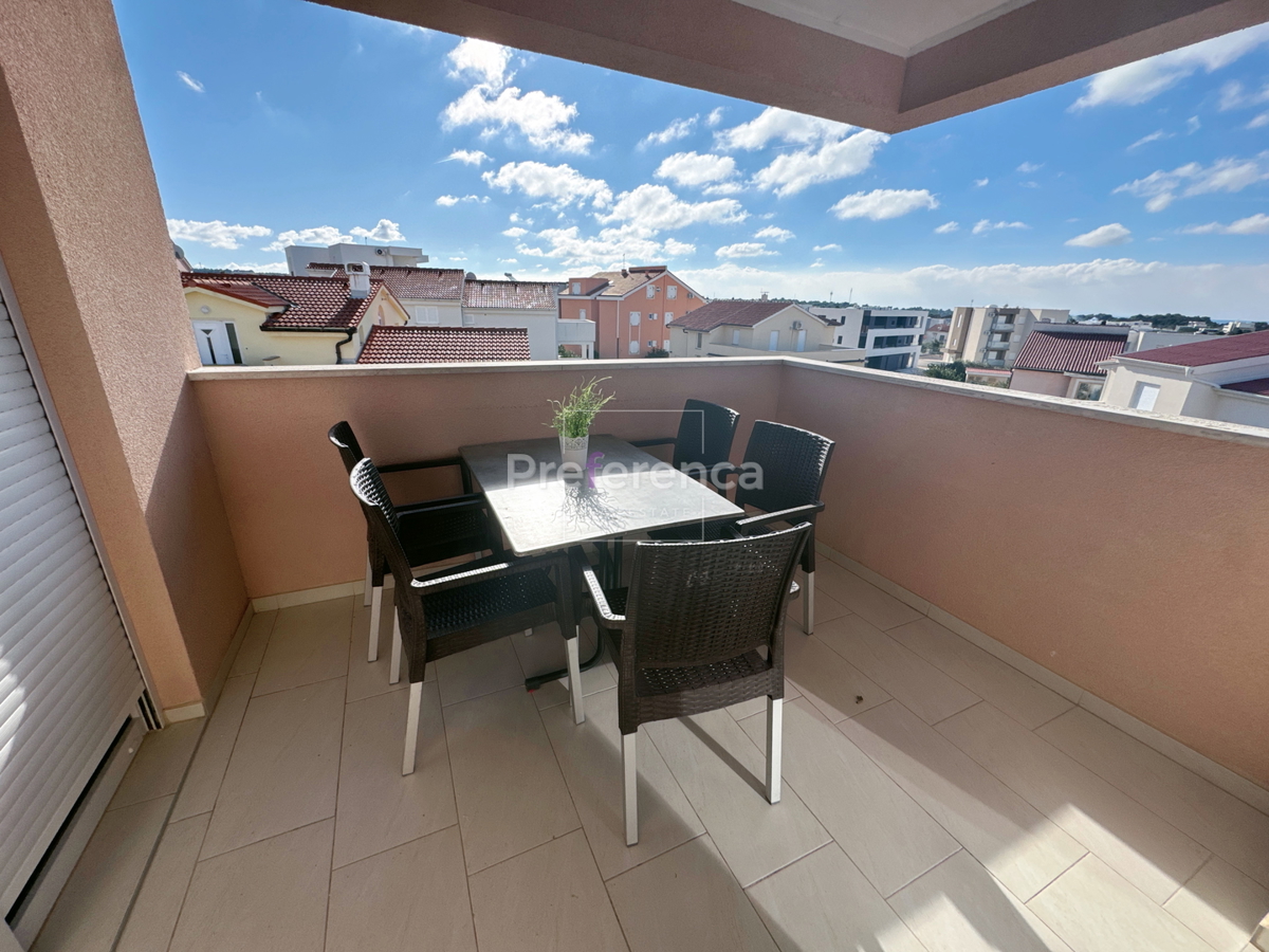 Novalja - dvosobno stanovanje v drugem nadstropju