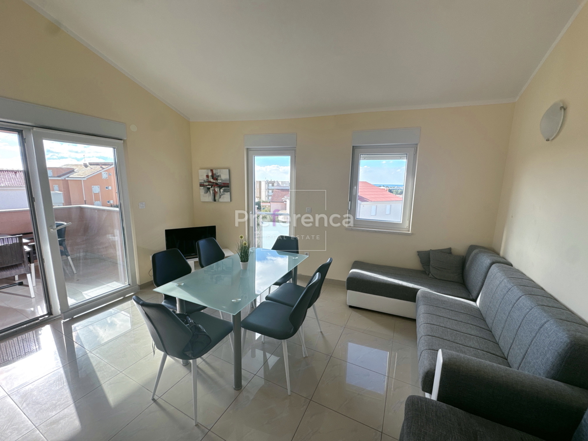 Novalja - dvosobno stanovanje v drugem nadstropju