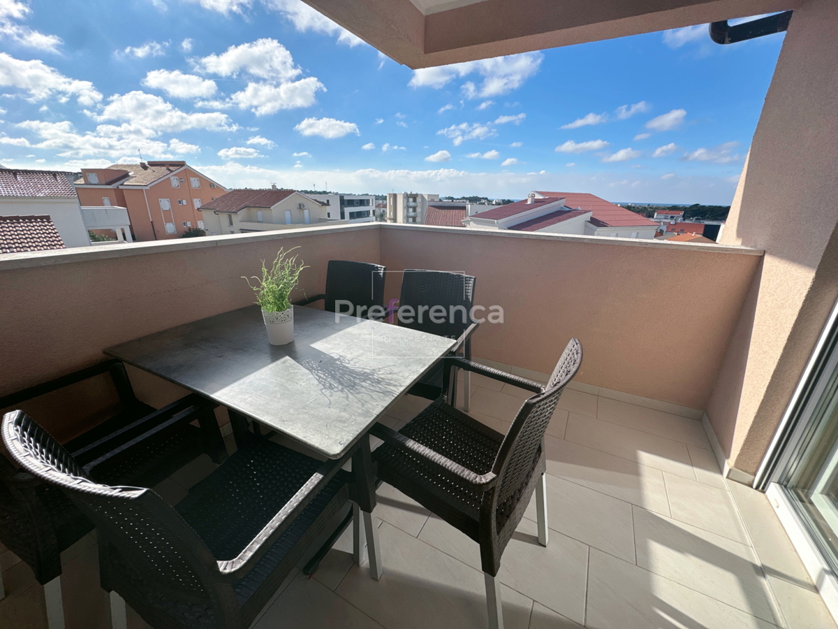 Novalja - dvosobno stanovanje v drugem nadstropju