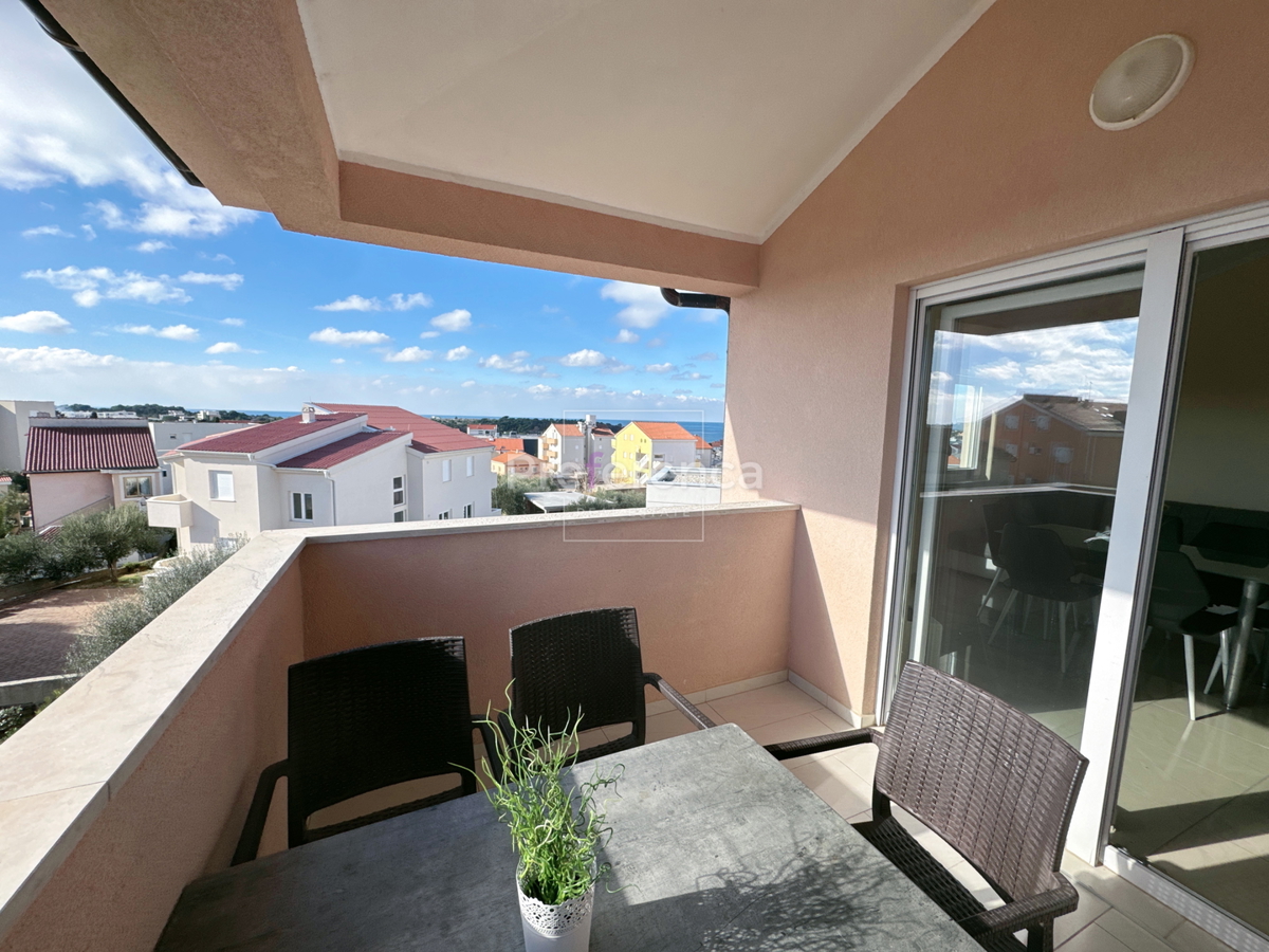 Novalja - dvosobno stanovanje v drugem nadstropju