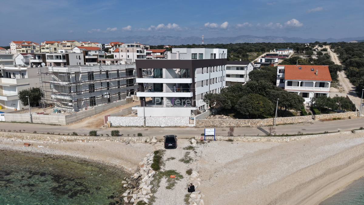 Mandre - dvoposteljno stanovanje v prvem nadstropju