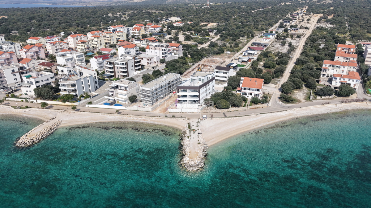 Mandre - dvoposteljno stanovanje v prvem nadstropju