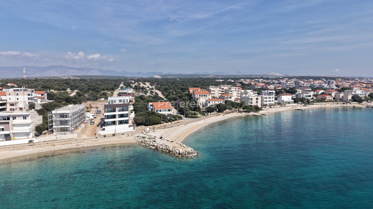 Mandre - dvoposteljno stanovanje v prvem nadstropju