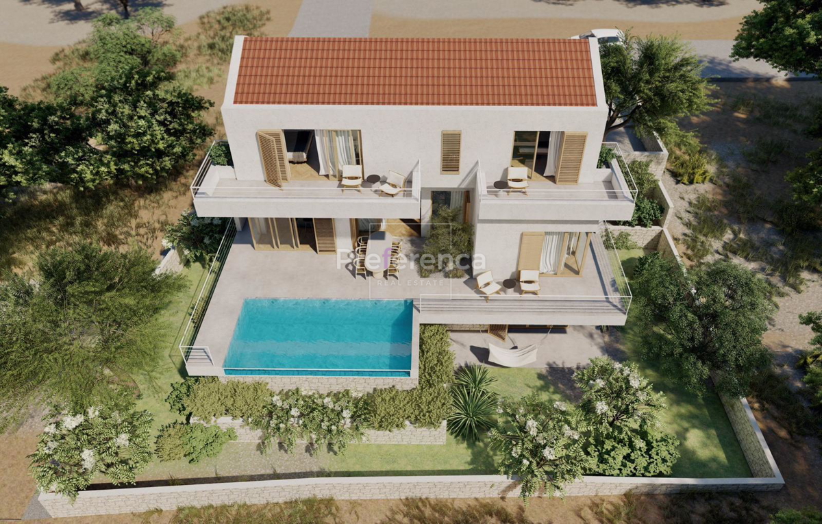 Jakišnica - gradbena parcela z gradbenim dovoljenjem