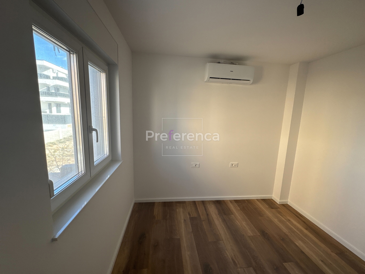 Novalja - dvosoban apartman PRVI KAT