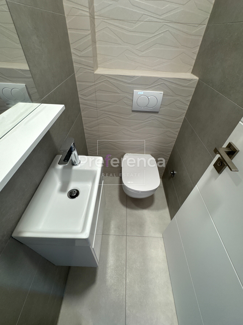 Novalja - dvosoban apartman PRVI KAT