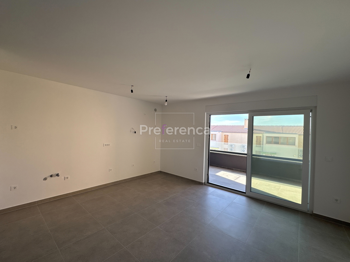Novalja - dvosoban apartman PRVI KAT