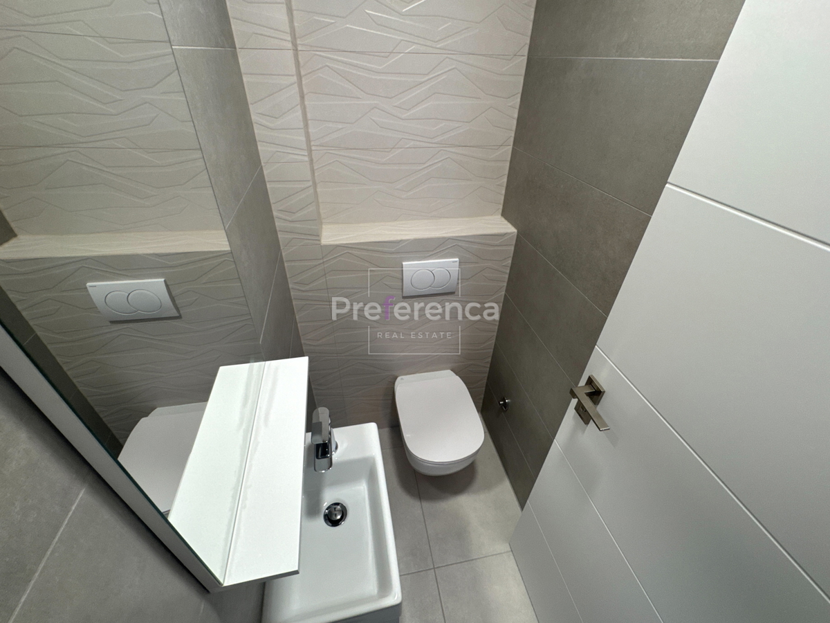 Novalja - dvosoban apartman PRVI KAT