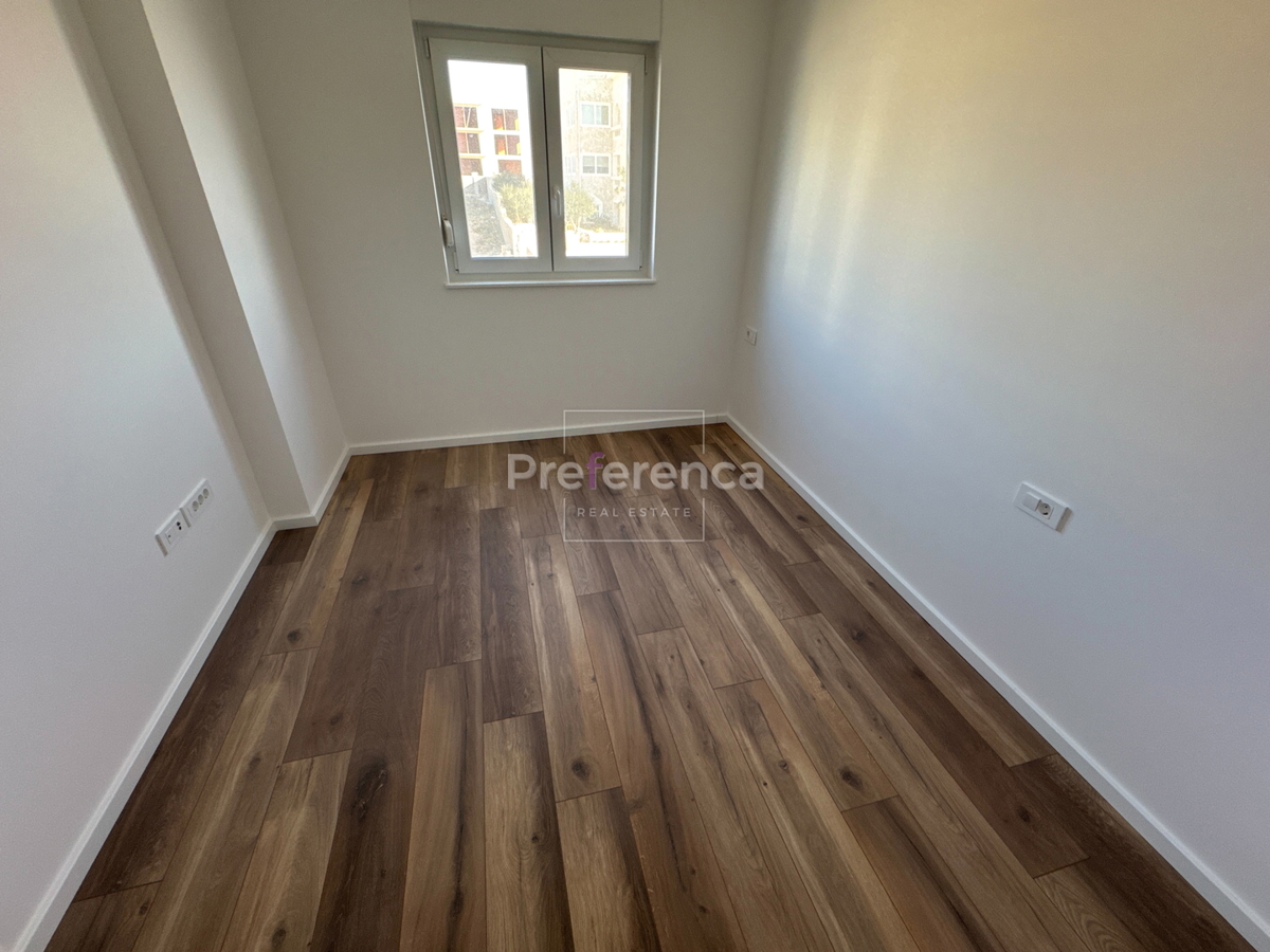 Novalja - dvosoban apartman PRVI KAT