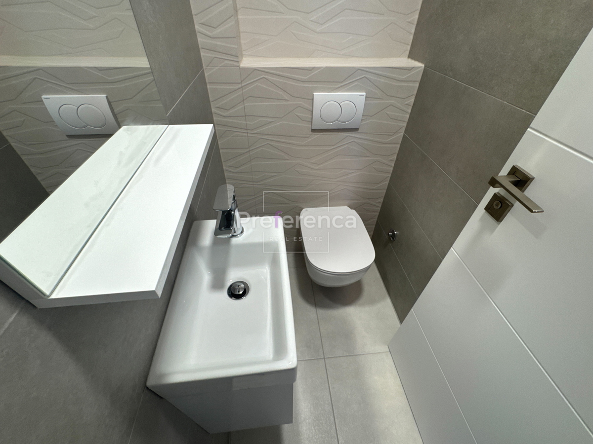 Novalja - dvosoban apartman PRVI KAT