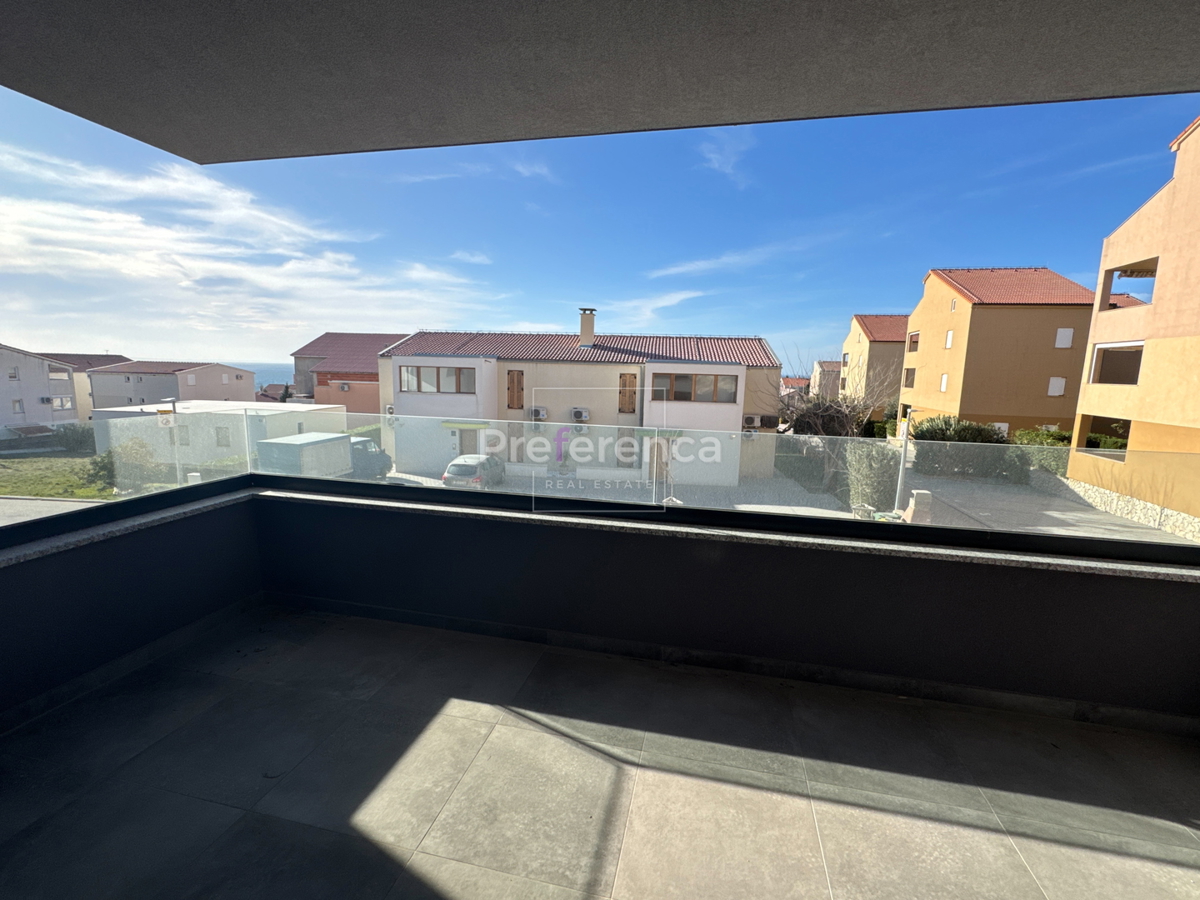 Novalja - dvosoban apartman PRVI KAT