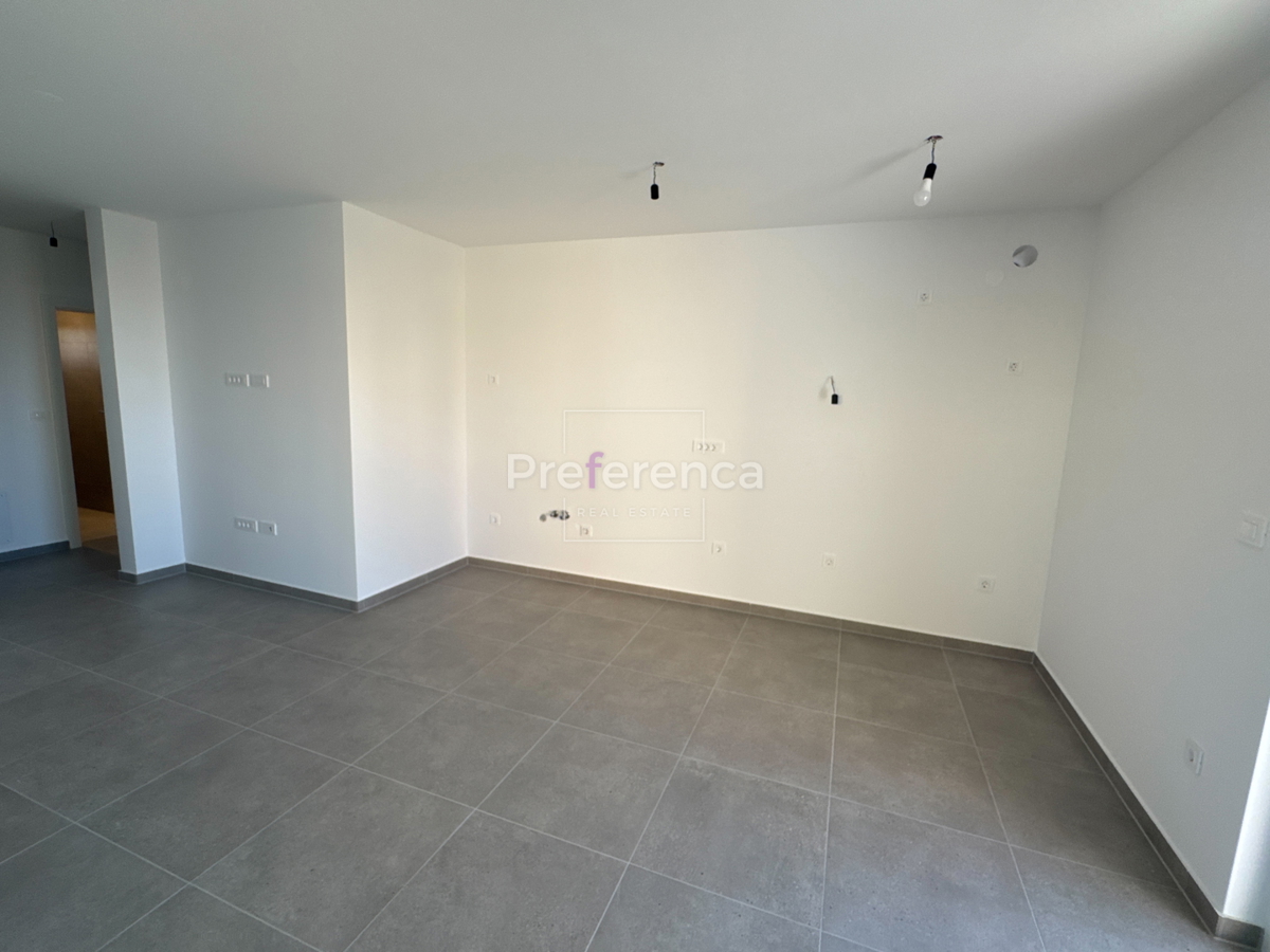 Novalja - dvosoban apartman PRVI KAT