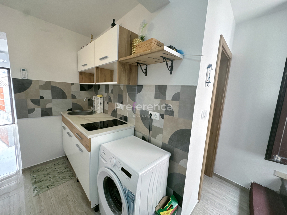 Metajna - pritlična hiša v starem jedru