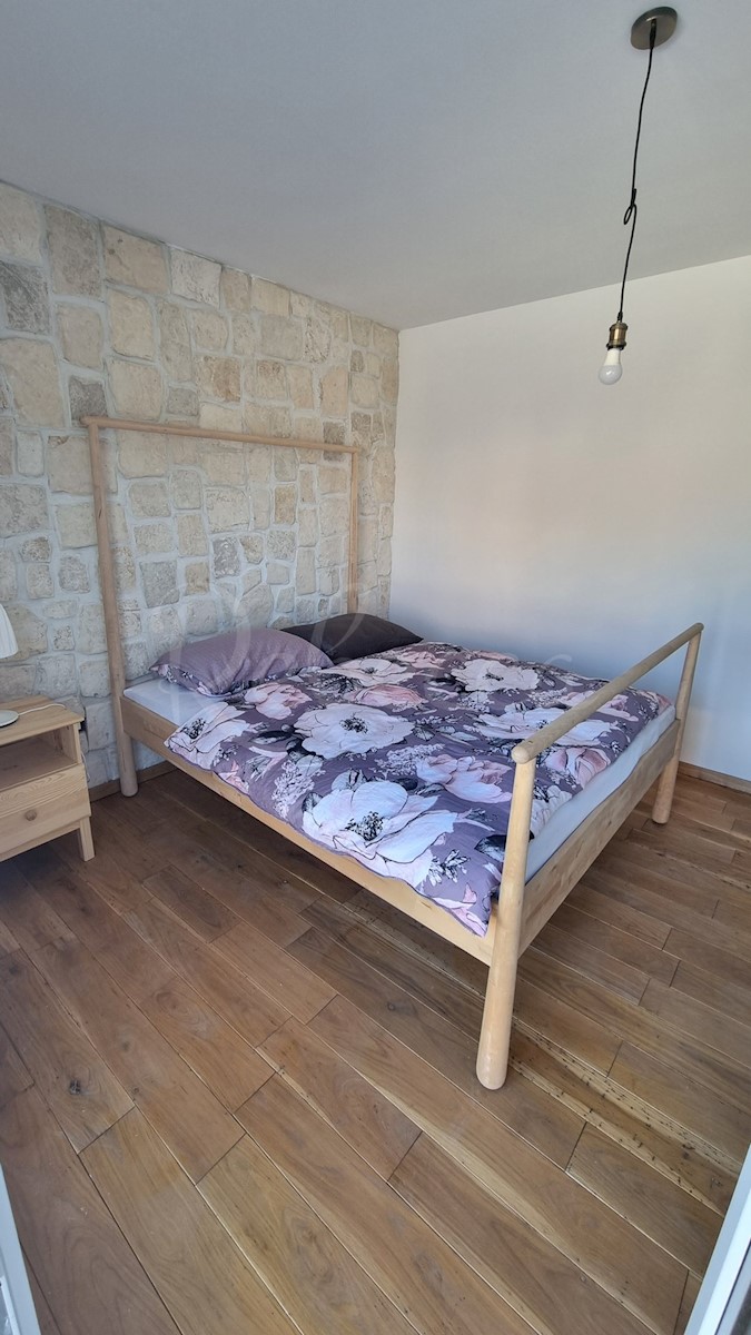 Nin apartmaji, Dalmatinska, kamnita hiša (107m2), NOVOGRADNJA