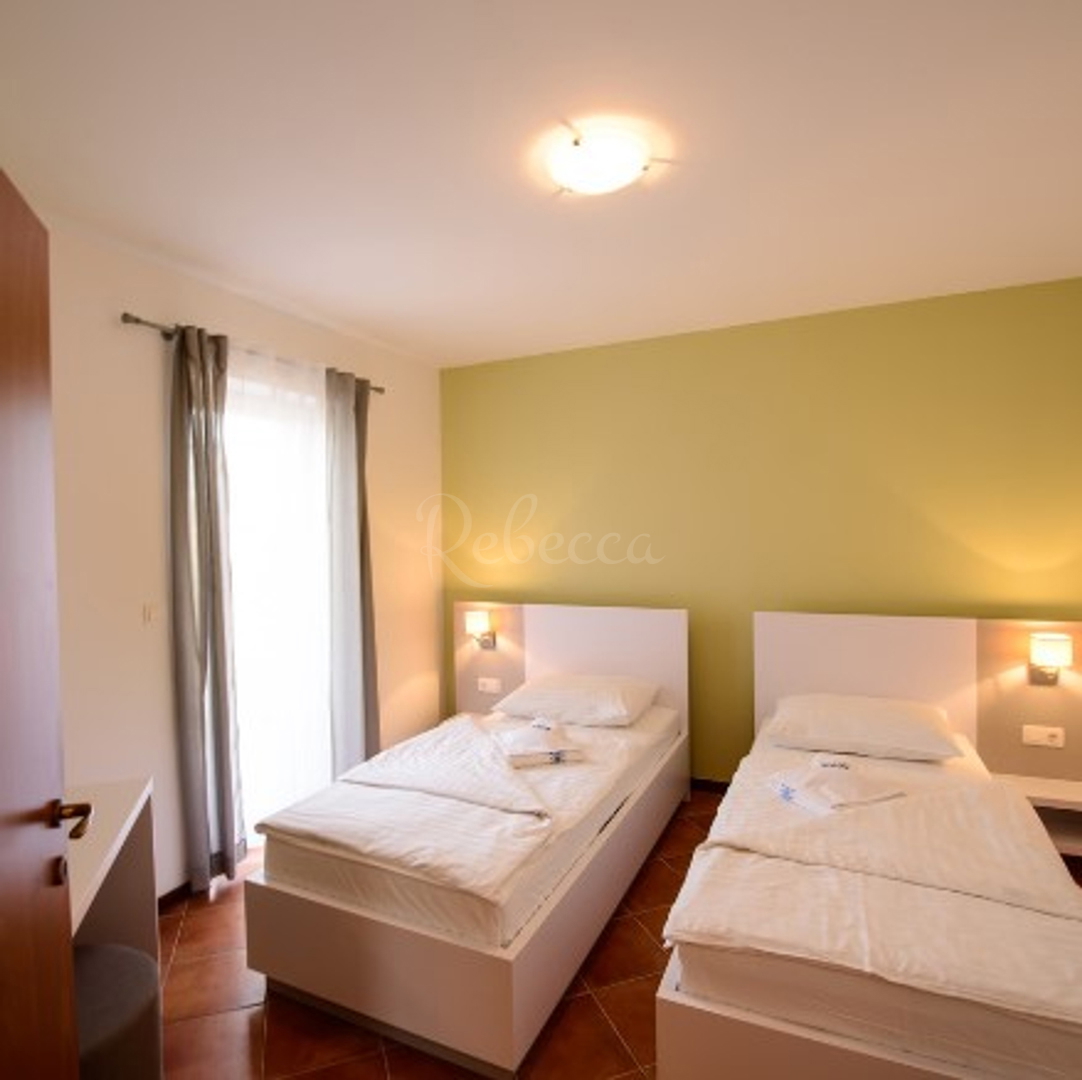 Medulin, Pošesi, dvosobno stanovanje blizu morja