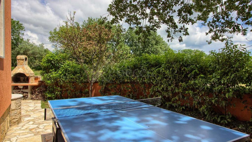 Vila z bazenom, 380 m2, Medulin