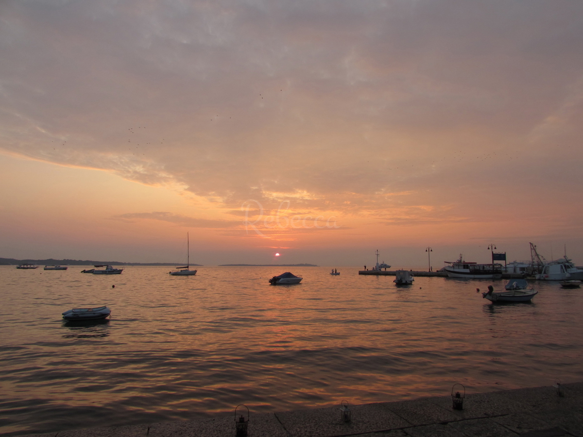 Priložnost! Kamnita hiša v centru Vodnjana za adaptacijo