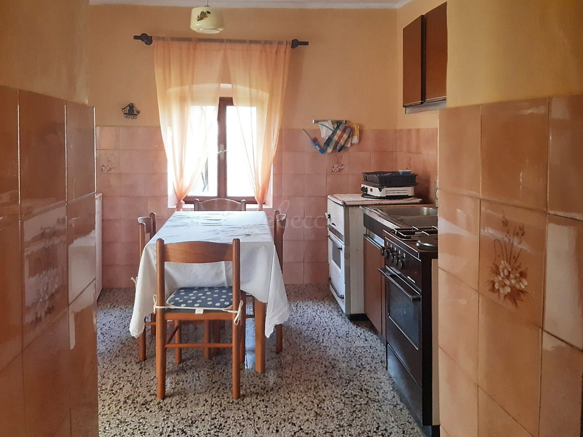 Kanfanar, Barat, istrska kamnita hiša za obnovo