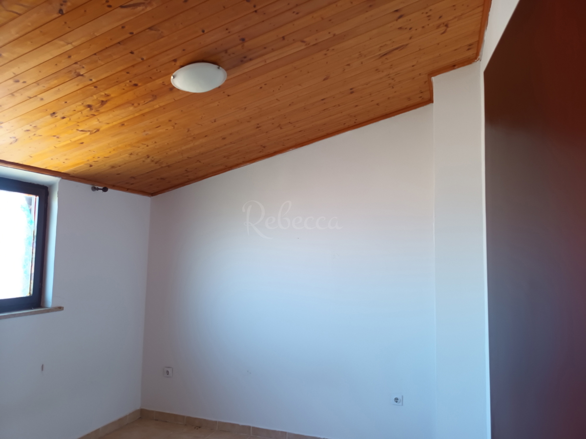 Stanovanje v 1. nadstropju, 2 prostora, 54 m2, parkirišče, Medulin